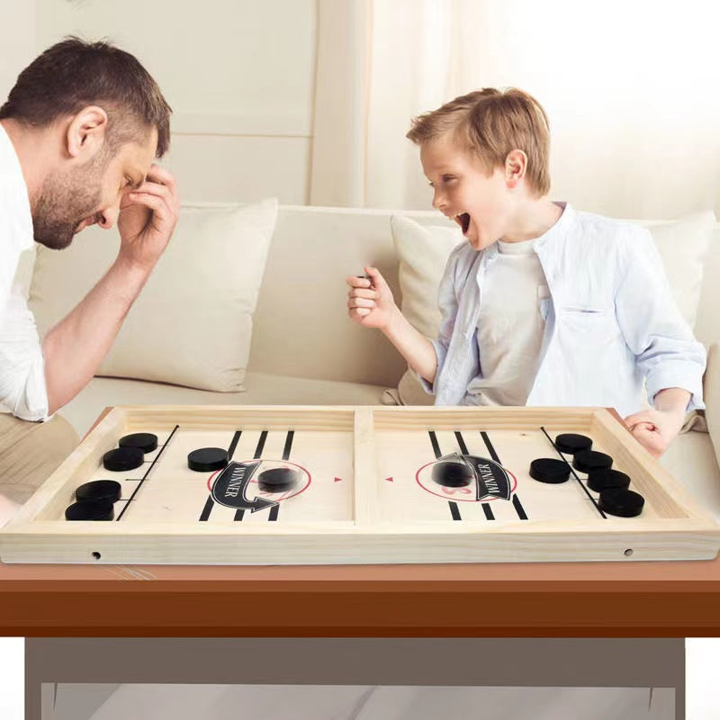 FAMILY WOODEN HOCKEY GAME